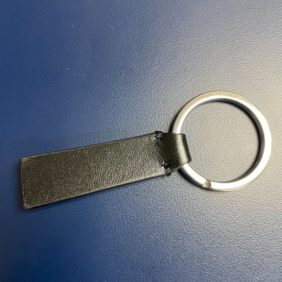 Off White Key Ring - Picture 7 of 16